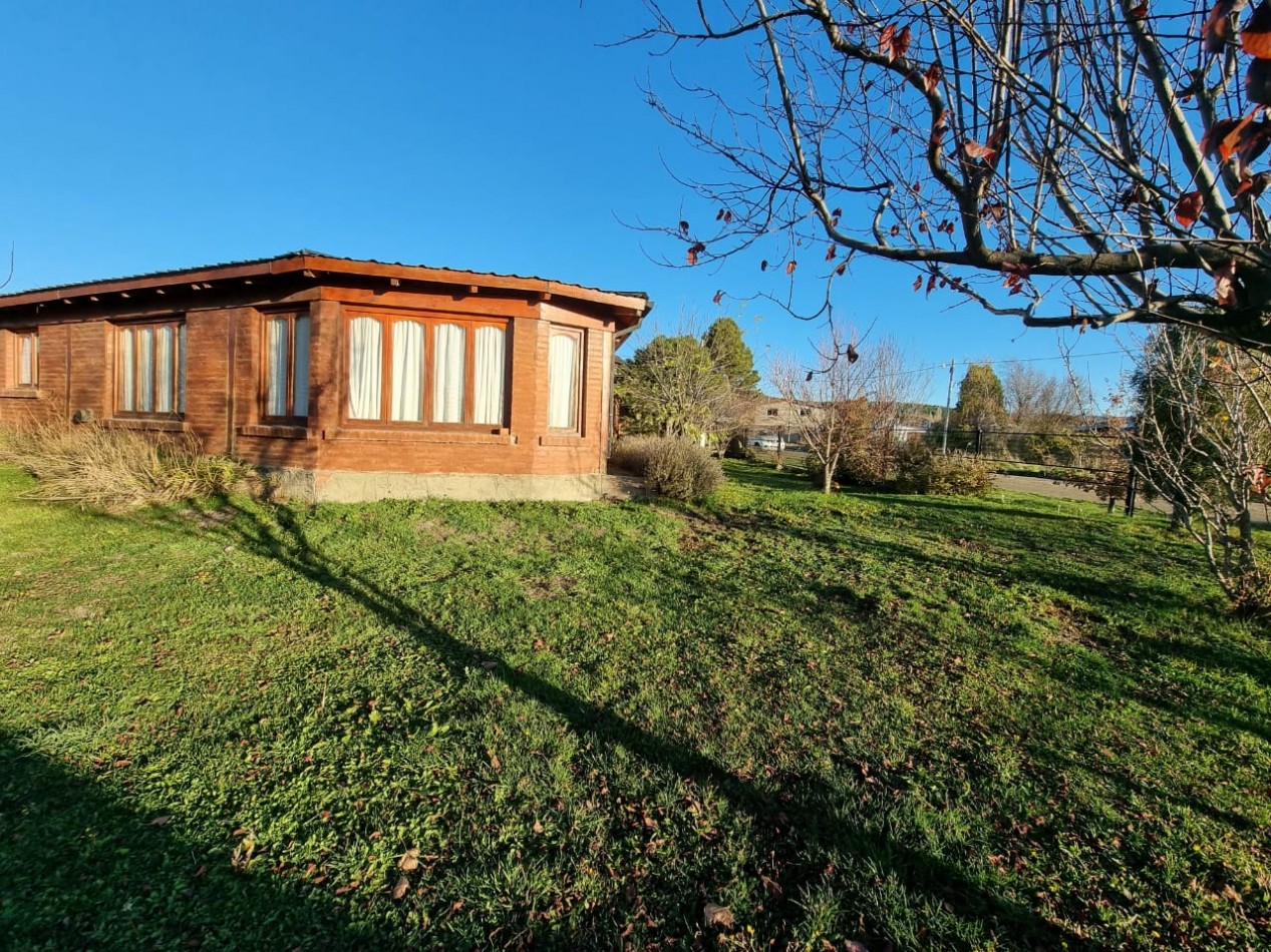 CASA DE 5 DORMITORIOS EN LA LOCALIDAD DE CHOLILA -CHUBUT-