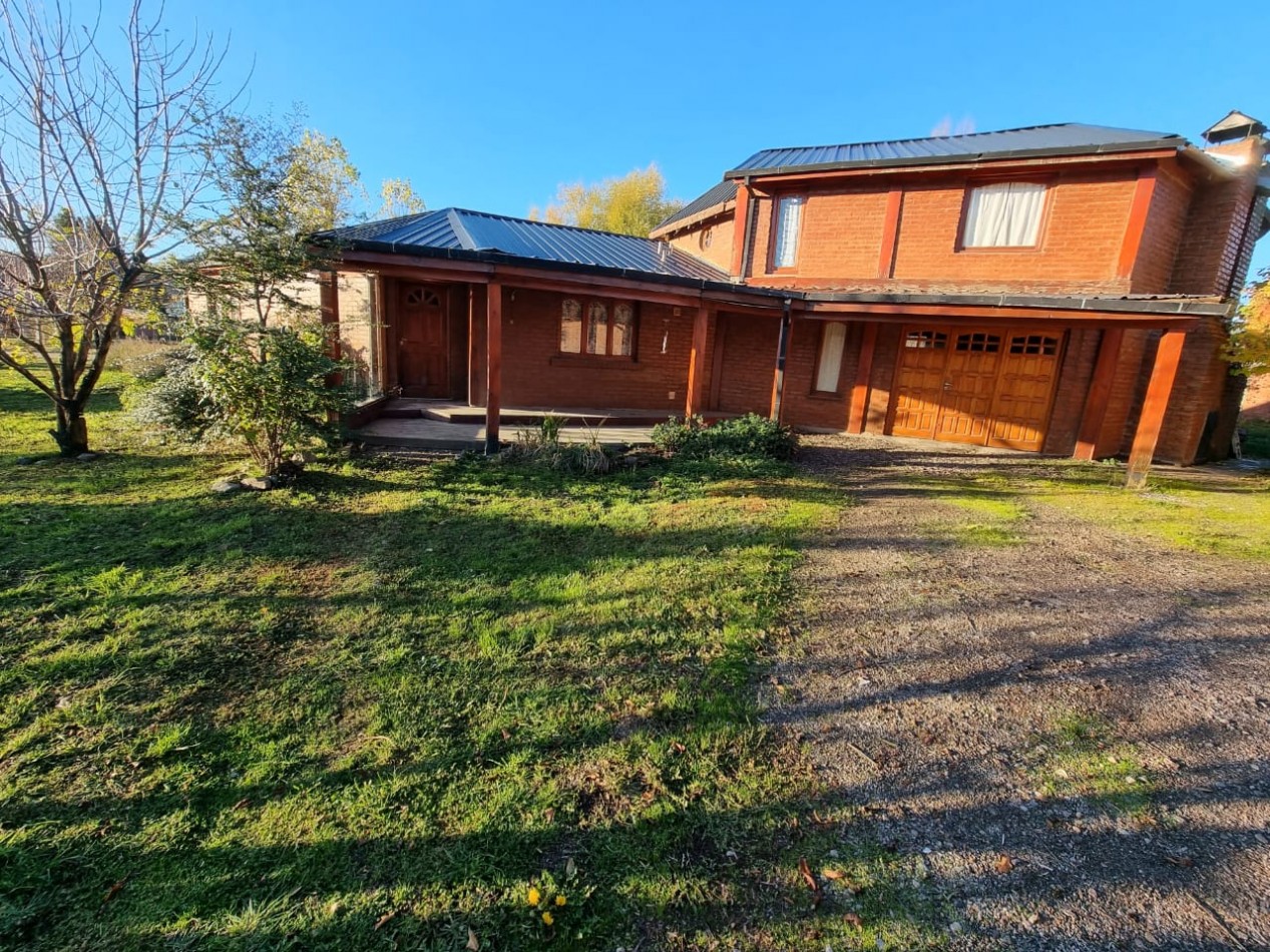 CASA DE 5 DORMITORIOS EN LA LOCALIDAD DE CHOLILA -CHUBUT-