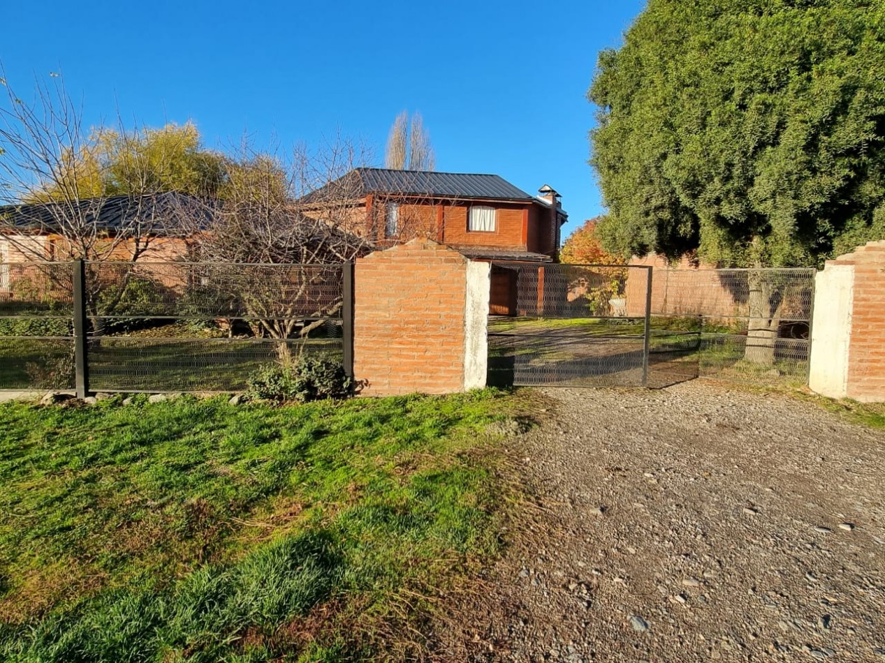 CASA DE 5 DORMITORIOS EN LA LOCALIDAD DE CHOLILA -CHUBUT-