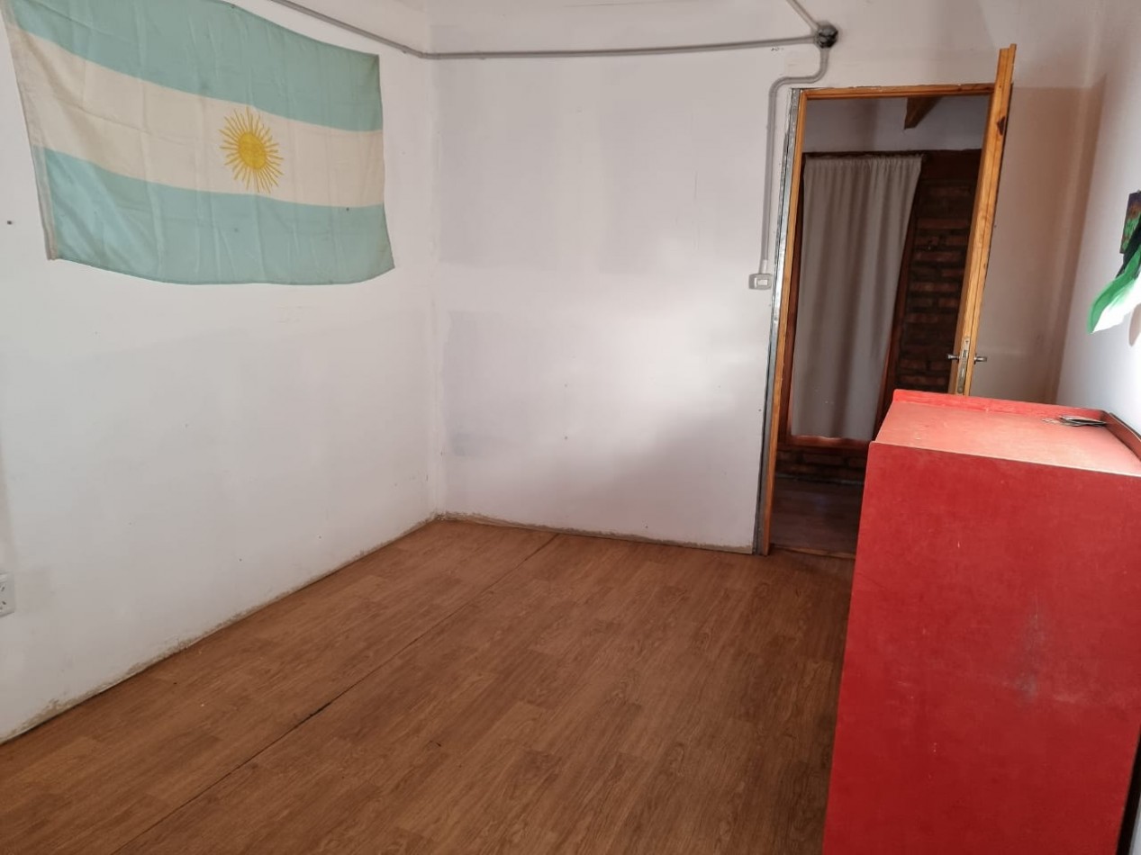 CASA DE 5 DORMITORIOS EN LA LOCALIDAD DE CHOLILA -CHUBUT-