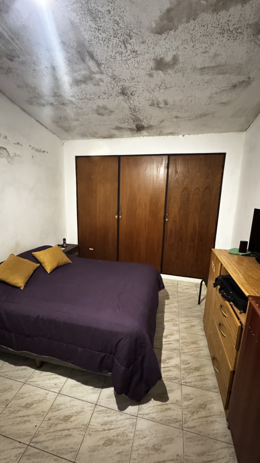 CASA DE DOS DORMITORIOS EN BARRIO LOS GRANADOS