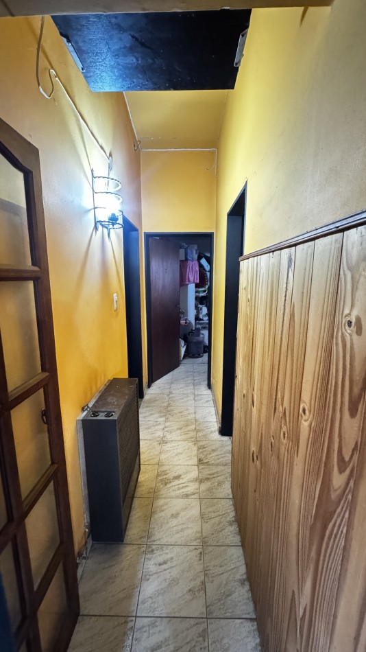 CASA DE DOS DORMITORIOS EN BARRIO LOS GRANADOS