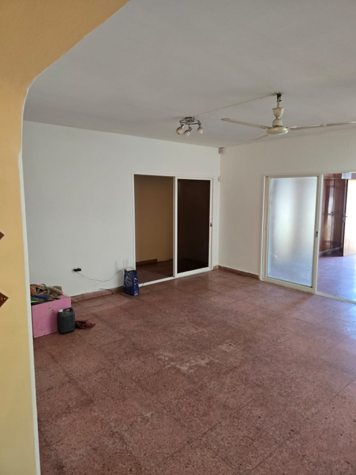 Casa en venta de 3 dormitorios con gran patio y quincho en los Bv los Alemanes. 