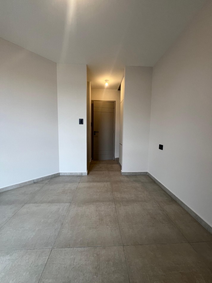 Dpto en venta de 1 dormitorio sobre Av. Duarte Quiros 