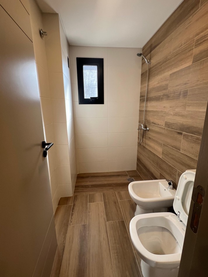 Dpto en venta de 1 dormitorio sobre Av. Duarte Quiros 