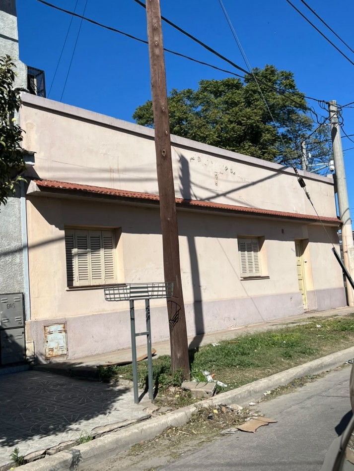 Casa en venta Av. Sabattini a metros del Arco de Cordoba