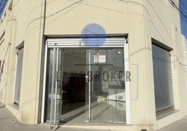 LOCAL COMERCIAL EN CALLE FRAY MAMERTO ESQUIU